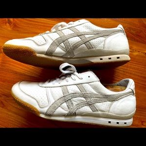 Onitsuka Tiger ASICS size 13, white/gray suede